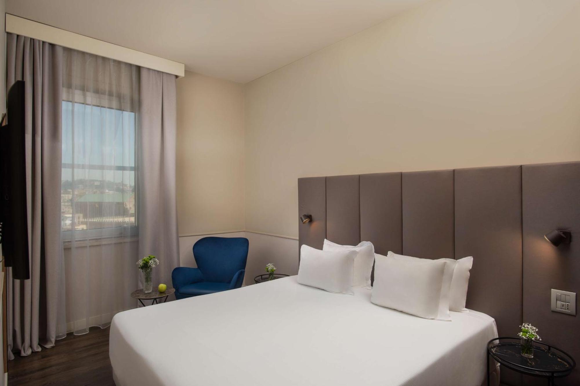 เอ็นเอช นาโปลี พาโนรามา Hotel เนเปิลส์ ภายนอก รูปภาพ