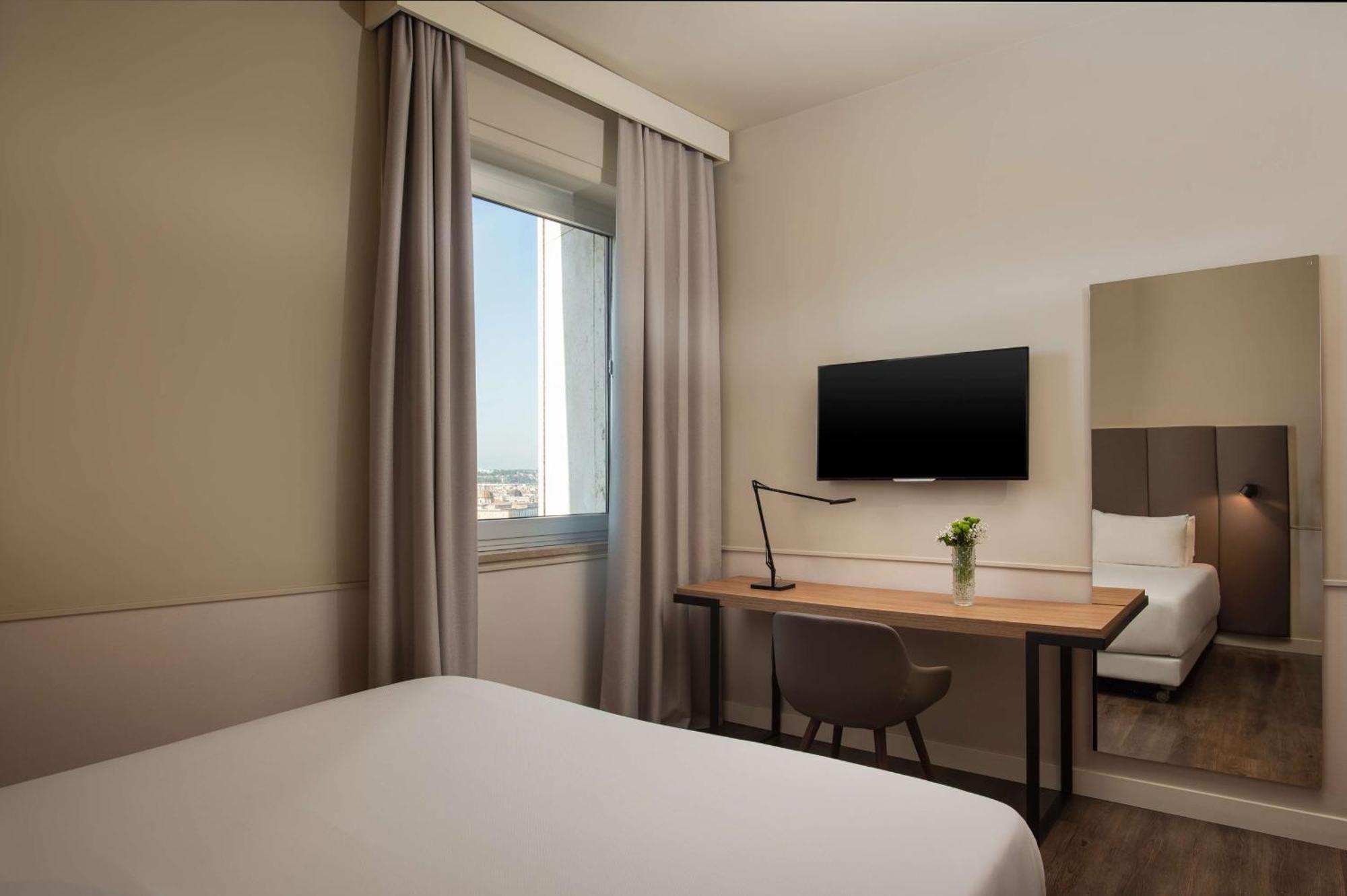 เอ็นเอช นาโปลี พาโนรามา Hotel เนเปิลส์ ภายนอก รูปภาพ